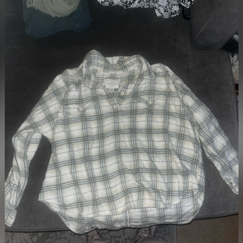 American Eagle Olive Green and White Plaid Shirt
